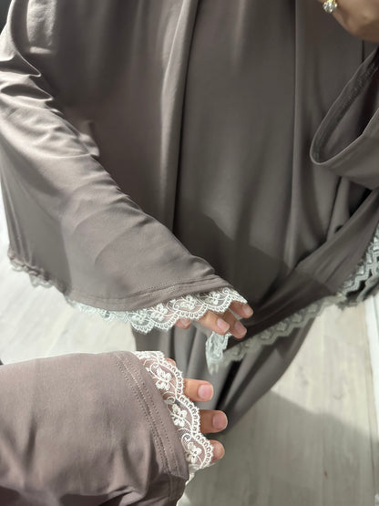 Tenue de prière - taille unique (36-48)